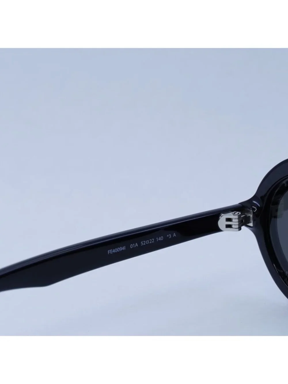 Fendi FE40094I 01A Sunglasses Shiny Black Oval Frame, Smoke Lenses